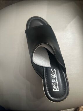 Cape Robbin Black Slide Sandals